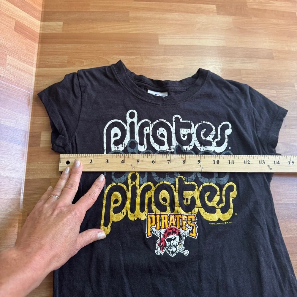 Pittsburgh Pirates girls, black short sleeve T-shirt, size 8/10 MLB